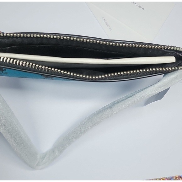 Wristlet Coach Turquoise & Black Floral Clutch Wristlet‎ Makeup Bag F56024 NWT - Picture 5 of 8